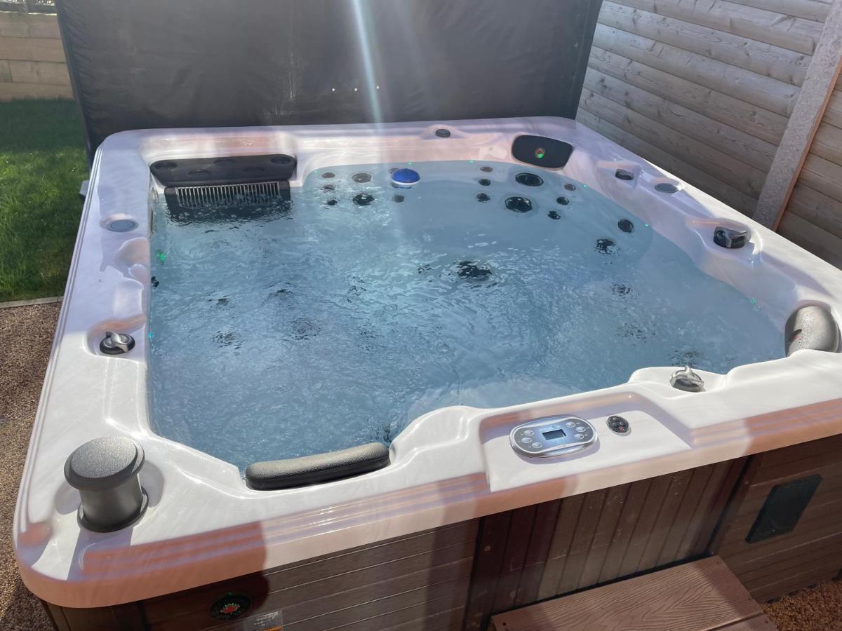 31 Cherry East Riding Of Yorkshire Hot Tub & Fishing Garton Ngoại thất bức ảnh