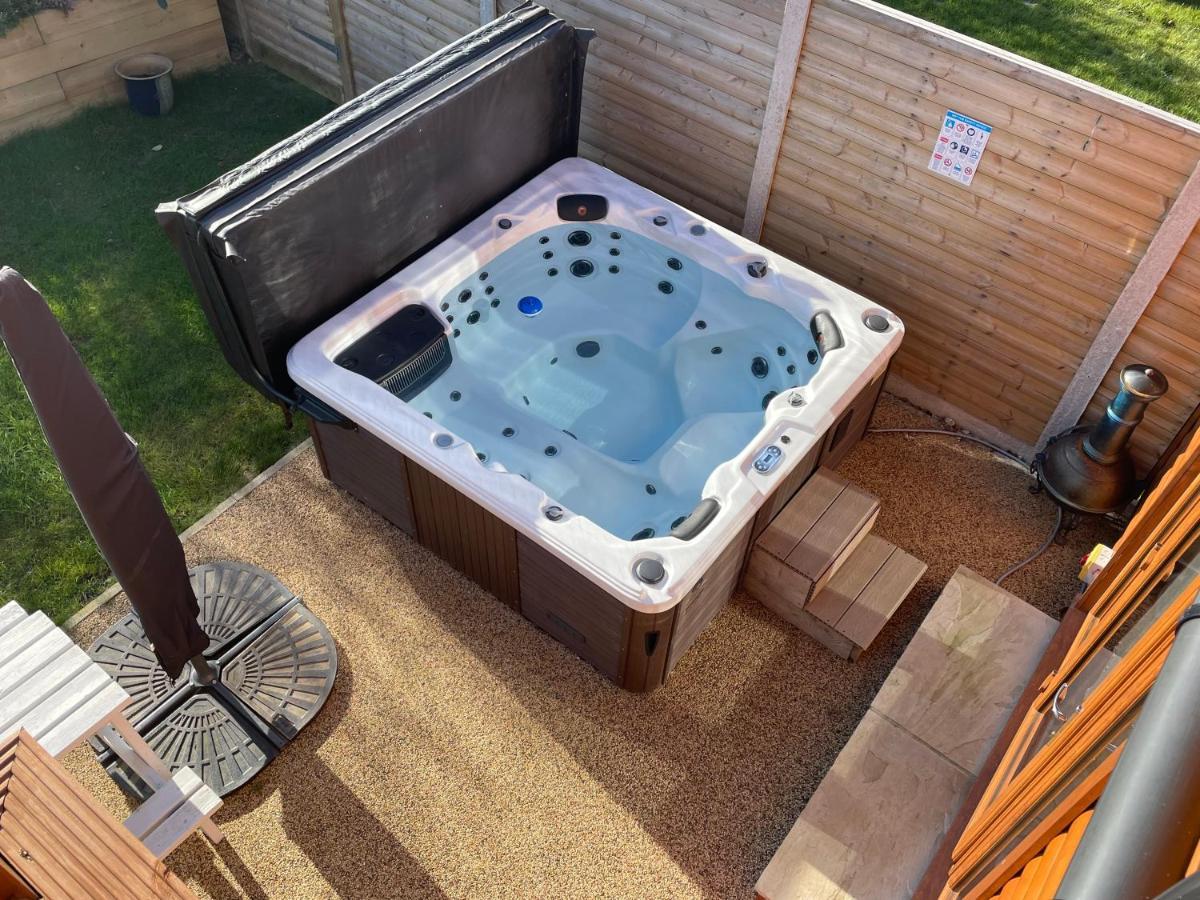 31 Cherry East Riding Of Yorkshire Hot Tub & Fishing Garton Ngoại thất bức ảnh
